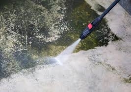 KHÔI PHỤC VẺ ĐẸP NGOẠI THẤT: Vệ Sinh Công Nghiệp Sân Vườn,Loại Bỏ Rong Rêu